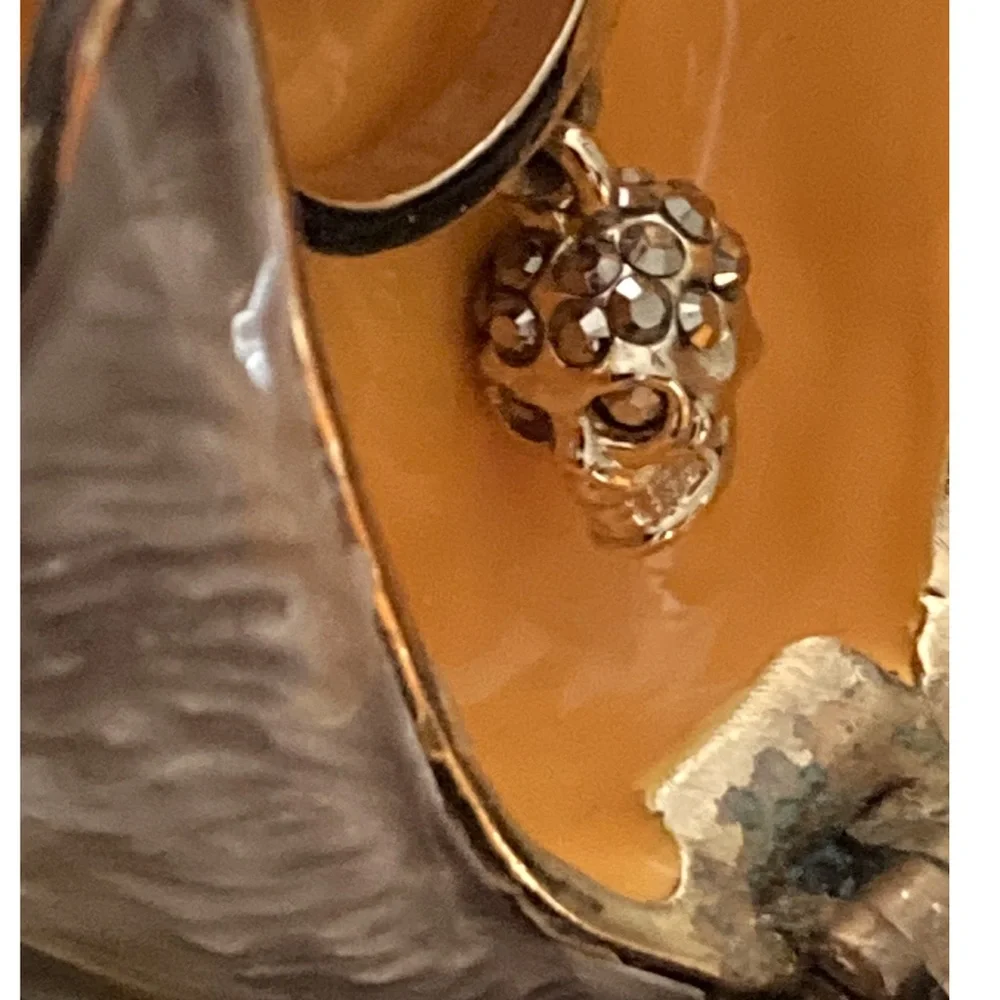 Alexander McQueen Scull Crystals Embellished Hoops Earrings - Picture 7 of 10